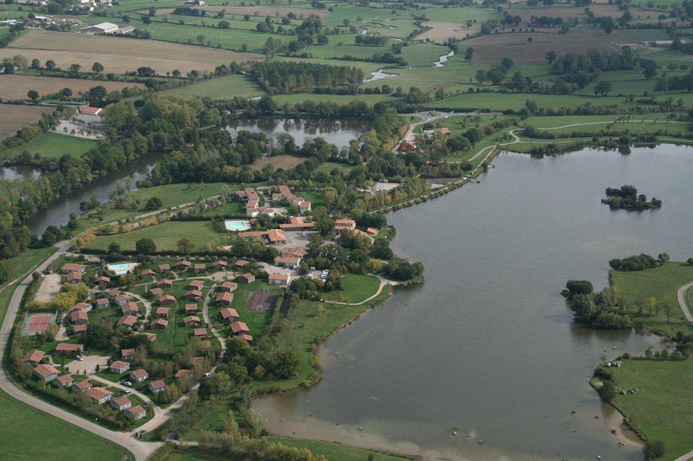 Terres De France - Natura Resort Pescalis Moncoutant Exterior foto